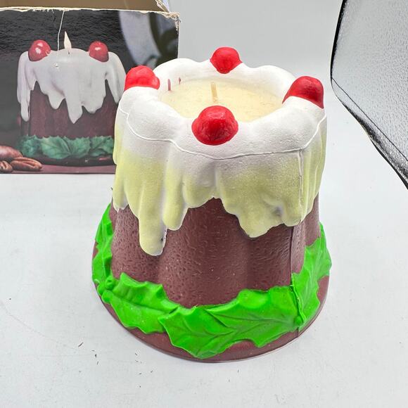 Vintage kitschy Vintage Avon Plum Pudding Frankincense & Myrrh shaped Candle - Picture 2 of 6